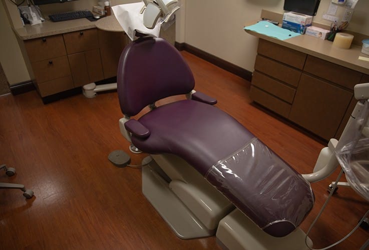 Dental treatment chair